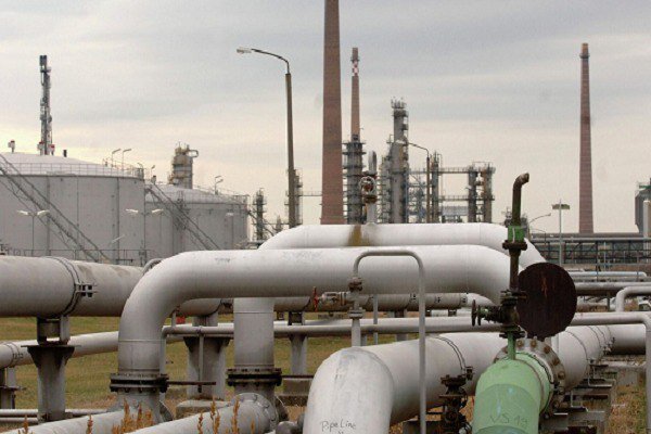 انتقال ۷۷۴ میلیون لیتر انواع فرآورده نفتی در منطقه خلیج‌فارس