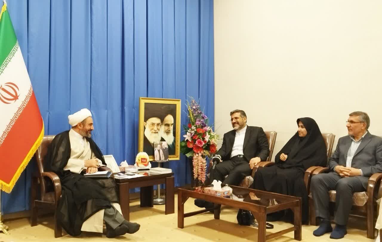 وزیر فرهنگ و ارشاد اسلامی با امام جمعه ایلام دیدار کرد
